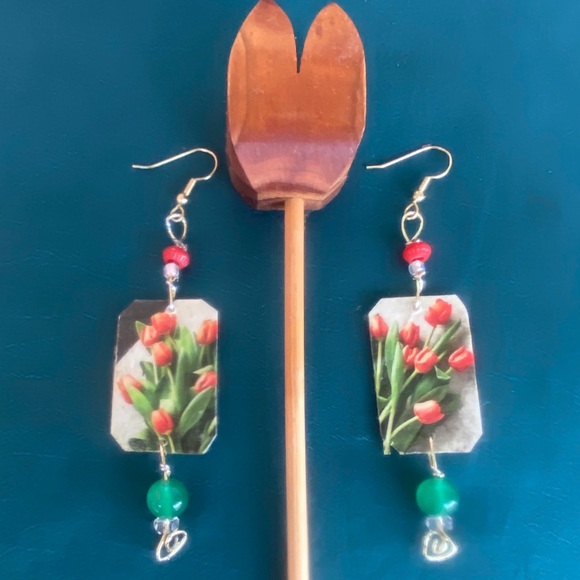 AMELIA PASTICHE DESIGN tulip bouquet handmade earrings ooak - Picture 4 of 7
